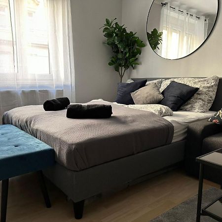 Balcony Apartment, 1 Min To U1 Reumannplatz Viena Exterior foto